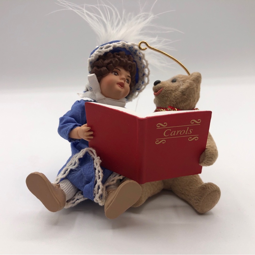Hallmark Keepsake Ornament 1995 Beverly & Teddy Special Edition Handcrafted